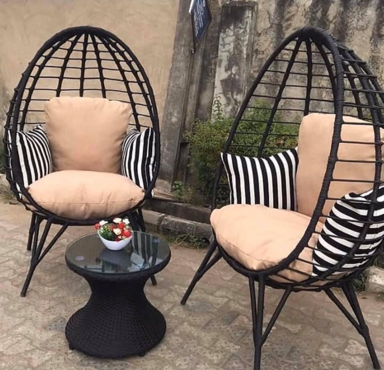 Apondi Egg Chair - Omwoleso
